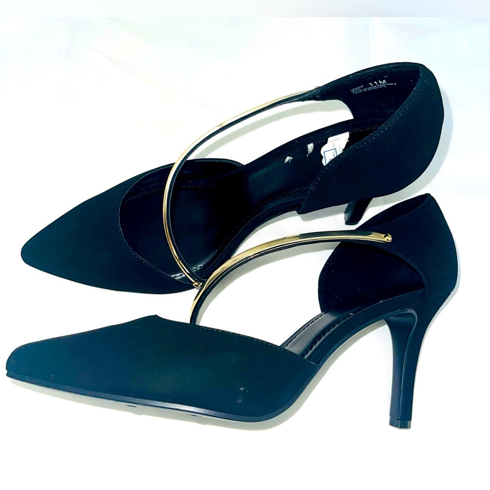 Black Women’s Heels with Gold Strap